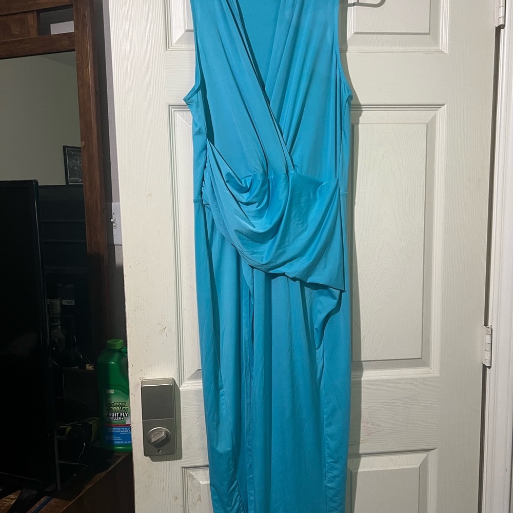 Pre-loved (sz 16) Rachel Ray Elegant Blue Sleeveless Dress slinky material
